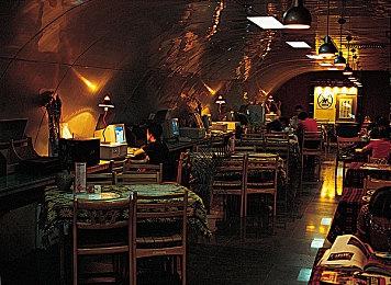 《辐射》最早规划一千个避难所 但实际上远远不到